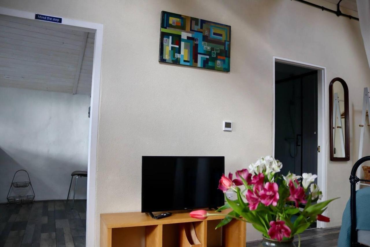 Cosy Near Hartland Village Holiday home
